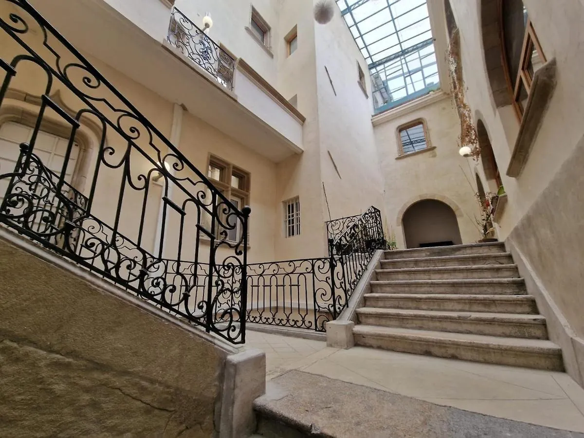 Apartment Bel Appartement Hypercentre - 4 Pers- Le Chapelier Valence  France