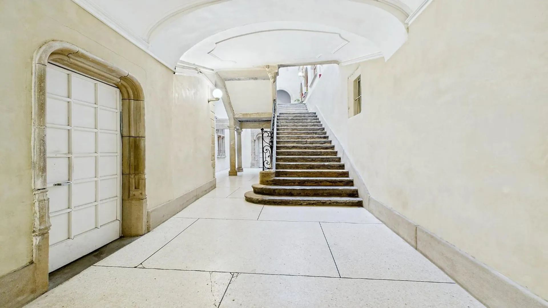 Bel Appartement Hypercentre - 4 Pers- Le Chapelier Valence  France