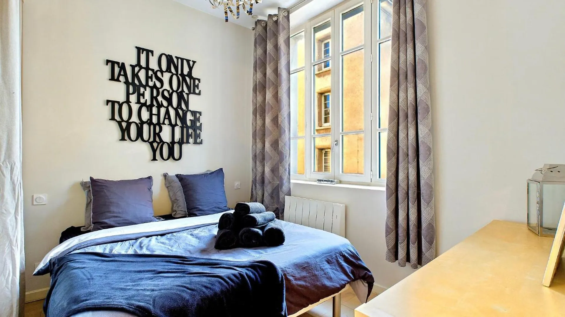 דירה ואלנס Bel Appartement Hypercentre - 4 Pers- Le Chapelier